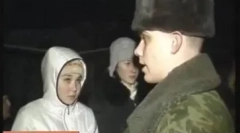 Hogyan mentette meg a soldier macska: videó