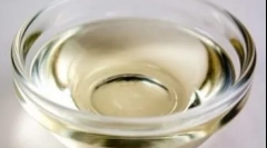 Vaselineolaj: kezelem a cota székrekedést